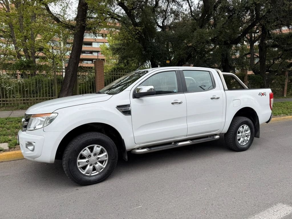 Ford Ranger Xlt 3.2 Dcab 4x4 Mec año 2015