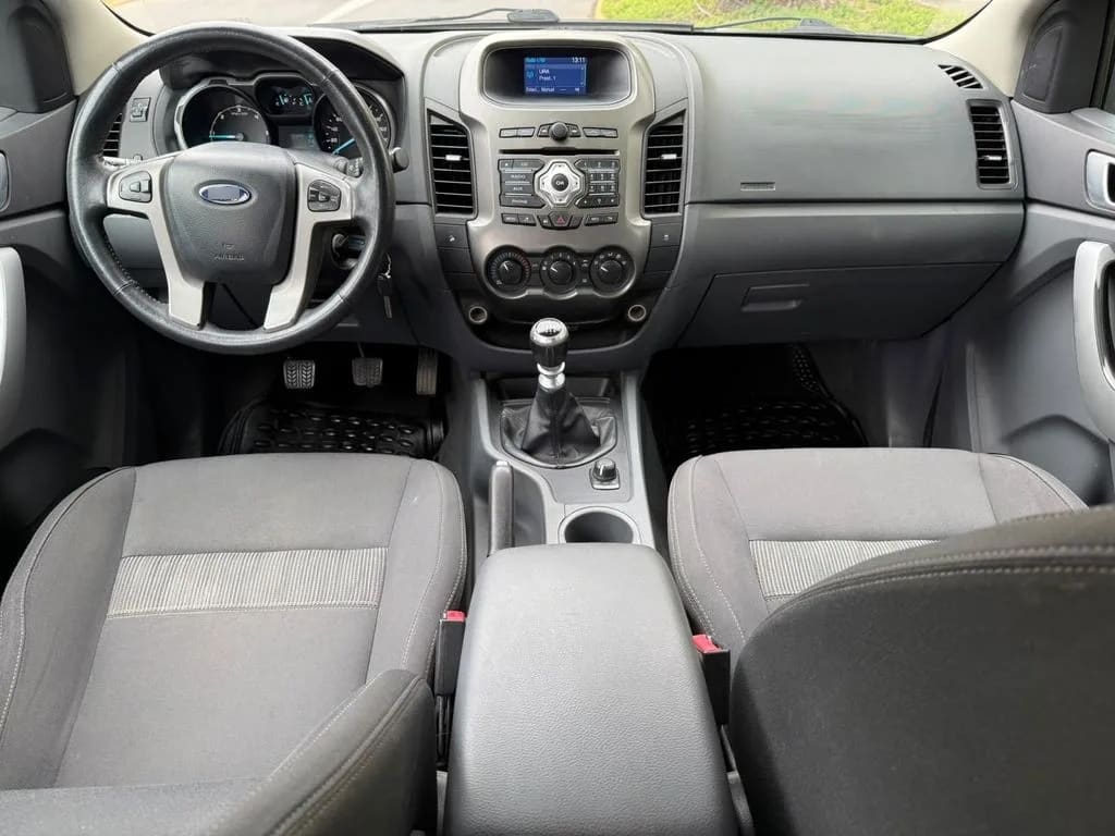 Ford Ranger Xlt 3.2 Dcab 4x4 Mec año 2015