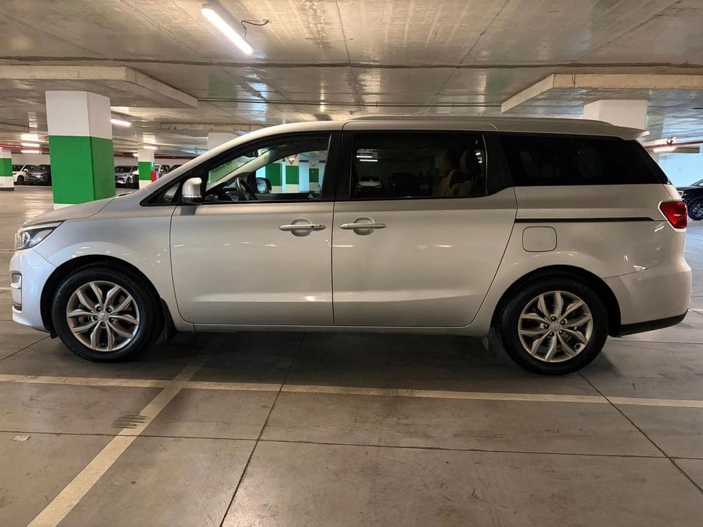 Kia Grand Carnival Ex 3.3 Aut año 2019