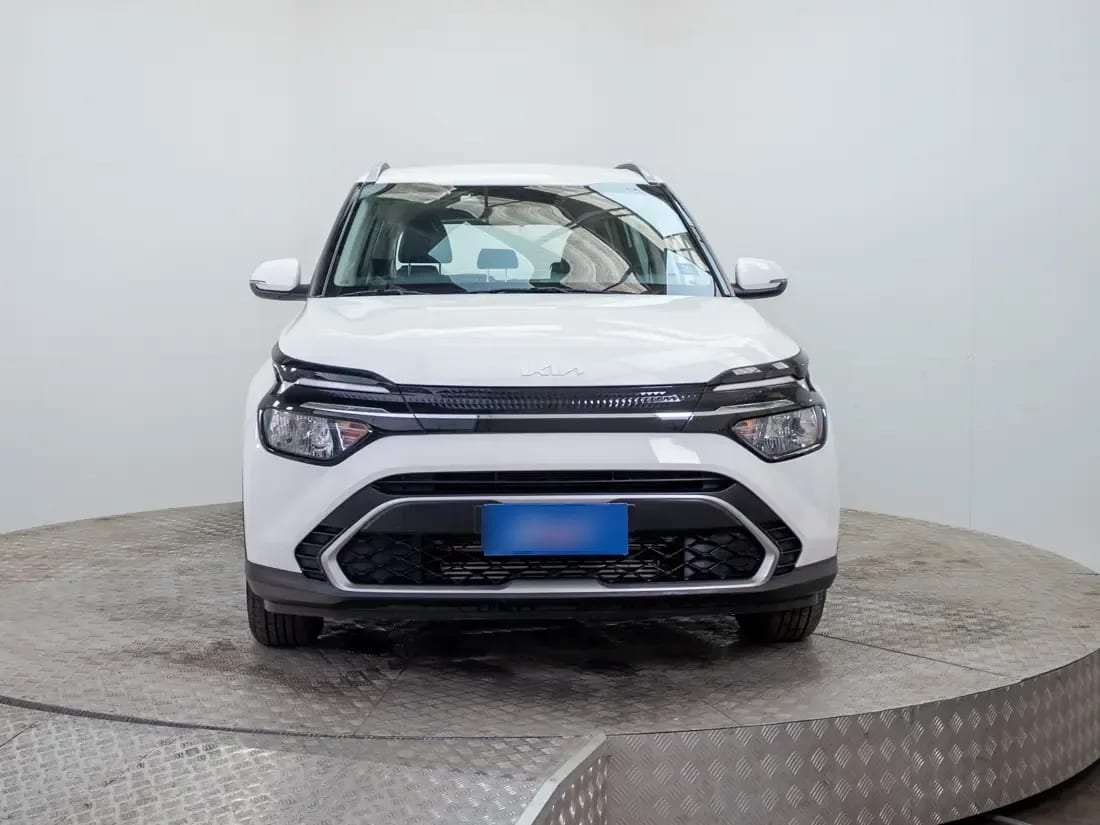Kia Carens 1.5 T Ex At año 2025