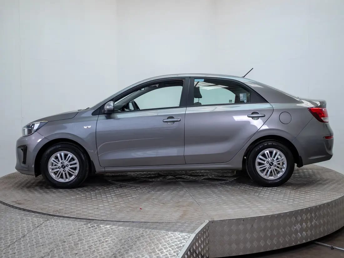 Kia Soluto 1.4 Lx Ac Mt año 2024