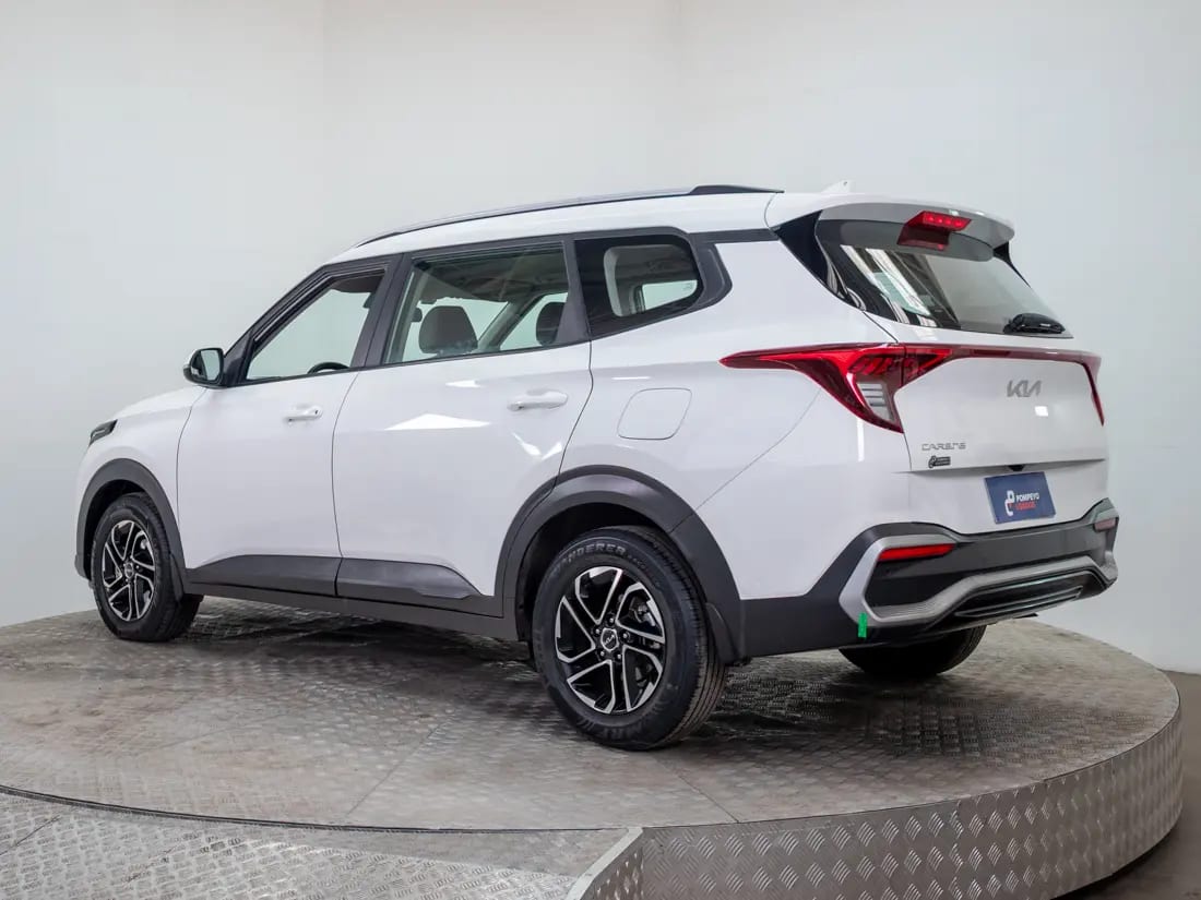 Kia Carens 1.5 T Ex At año 2025