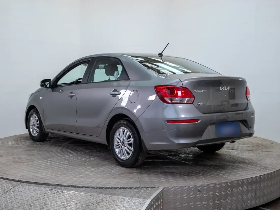 Kia Soluto 1.4 Lx Ac Mt año 2024