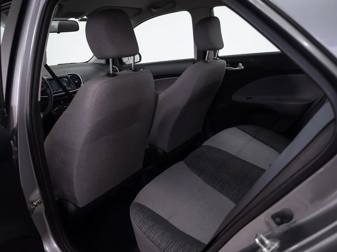 Kia Soluto 1.4 Lx Ac Mt año 2024