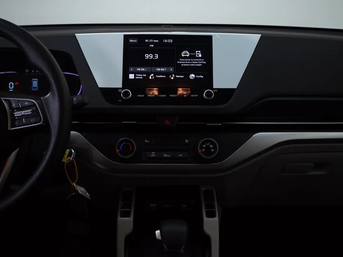 Kia Carens 1.5 T Ex At año 2025