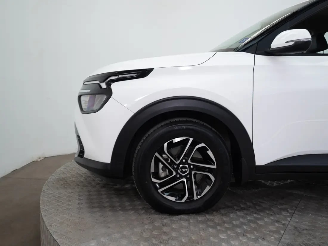 Kia Carens 1.5 T Ex At año 2025