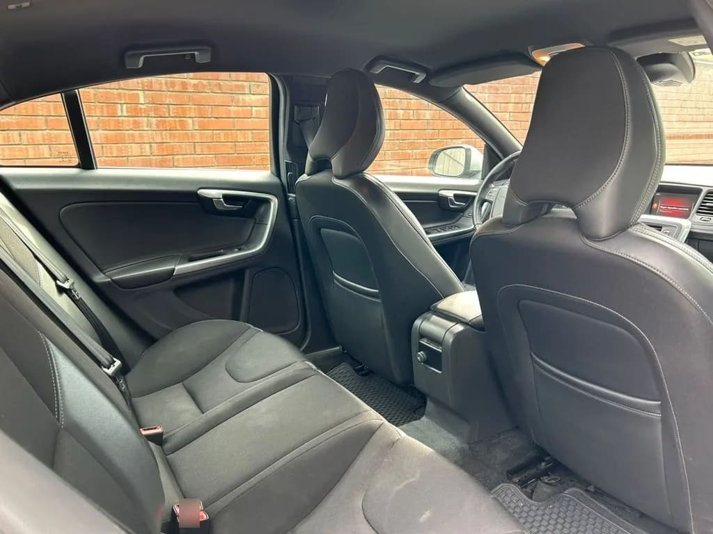 Volvo S60 T3 Comfort At año 2019