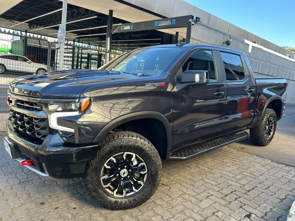 Chevrolet Silverado Zr2 6.2 4x4 At año 2025