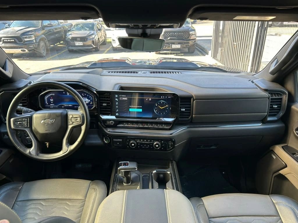 Chevrolet Silverado Zr2 6.2 4x4 At año 2025