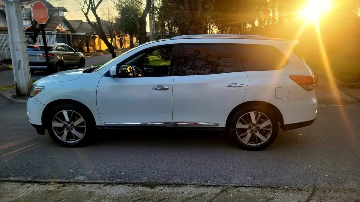 Nissan Pathfinder 3.5 Exclusive Cvt At 4x4 año 2015