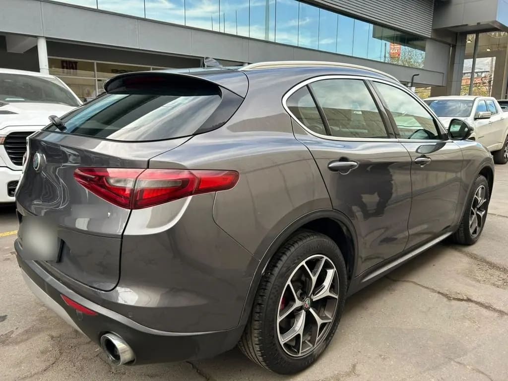 Alfa Romeo Stelvio 2.0 Super 280 Cv 4x4 At 5p año 2020