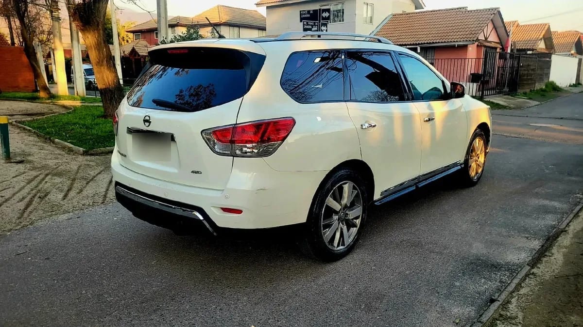 Nissan Pathfinder 3.5 Exclusive Cvt At 4x4 año 2015