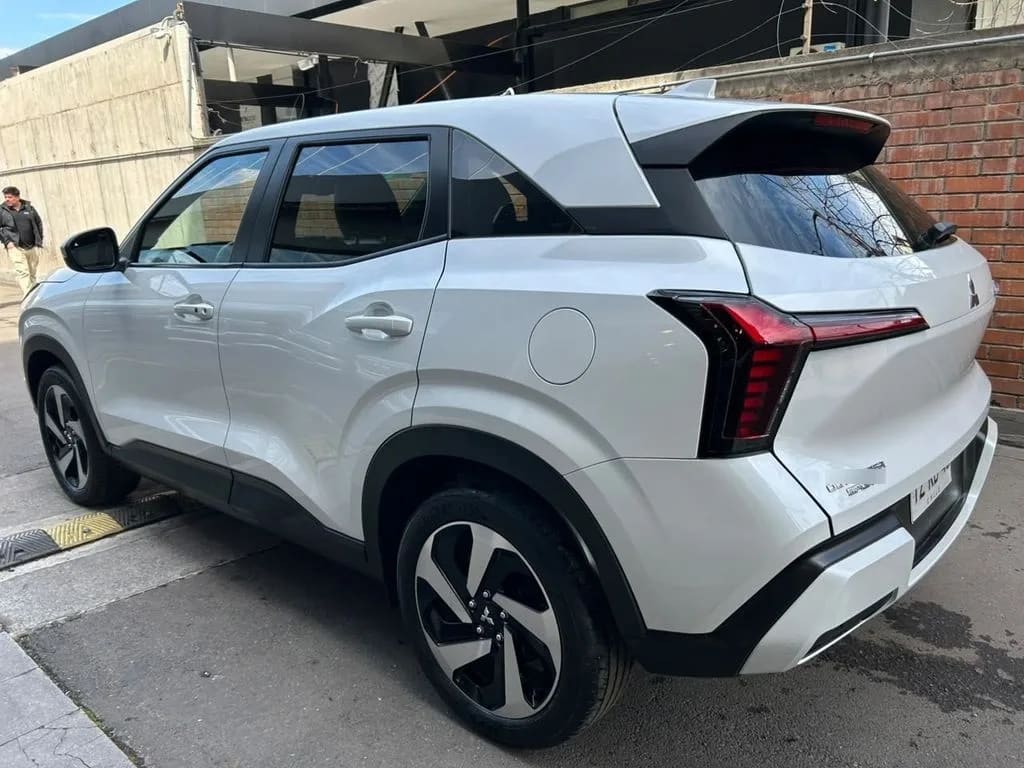 Mitsubishi Outlander Sport Gls 1.5 Aut año 2025