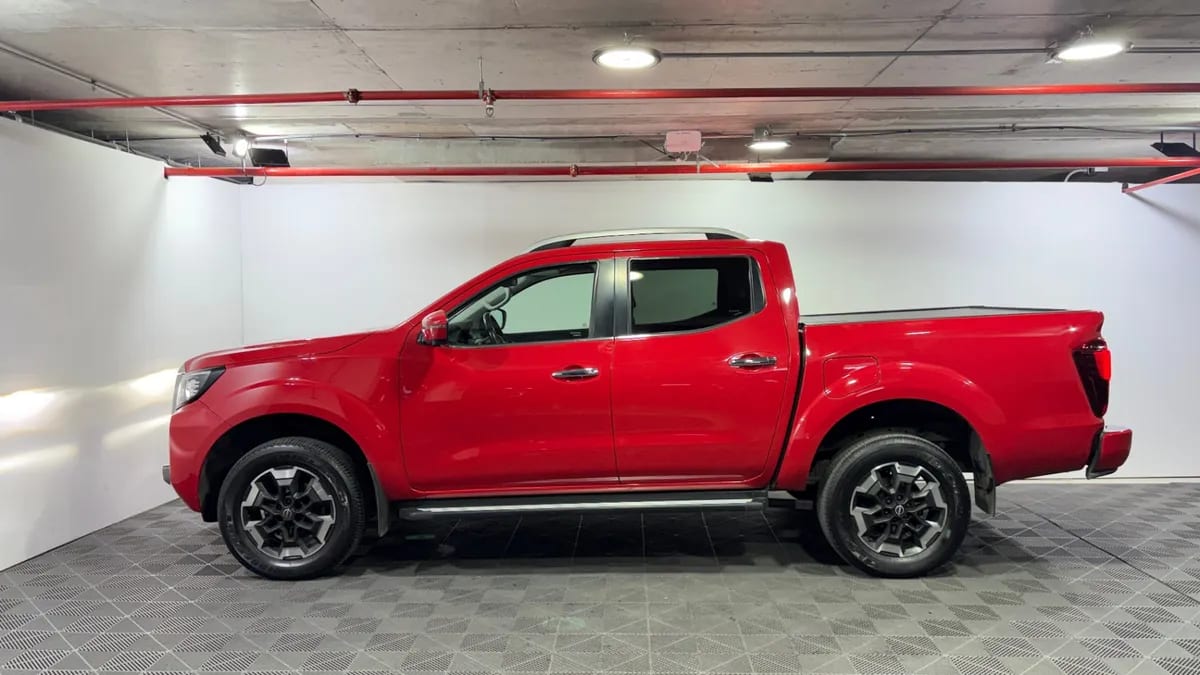 Nissan Navara 2.3 Dc Platinum At 4x4 Diesel año 2023