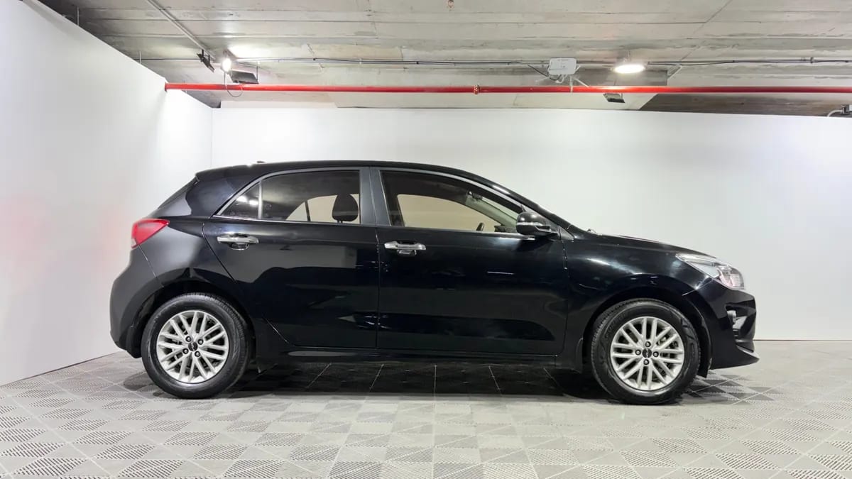 Kia Rio 5 1.4 Ex Full Mt año 2023