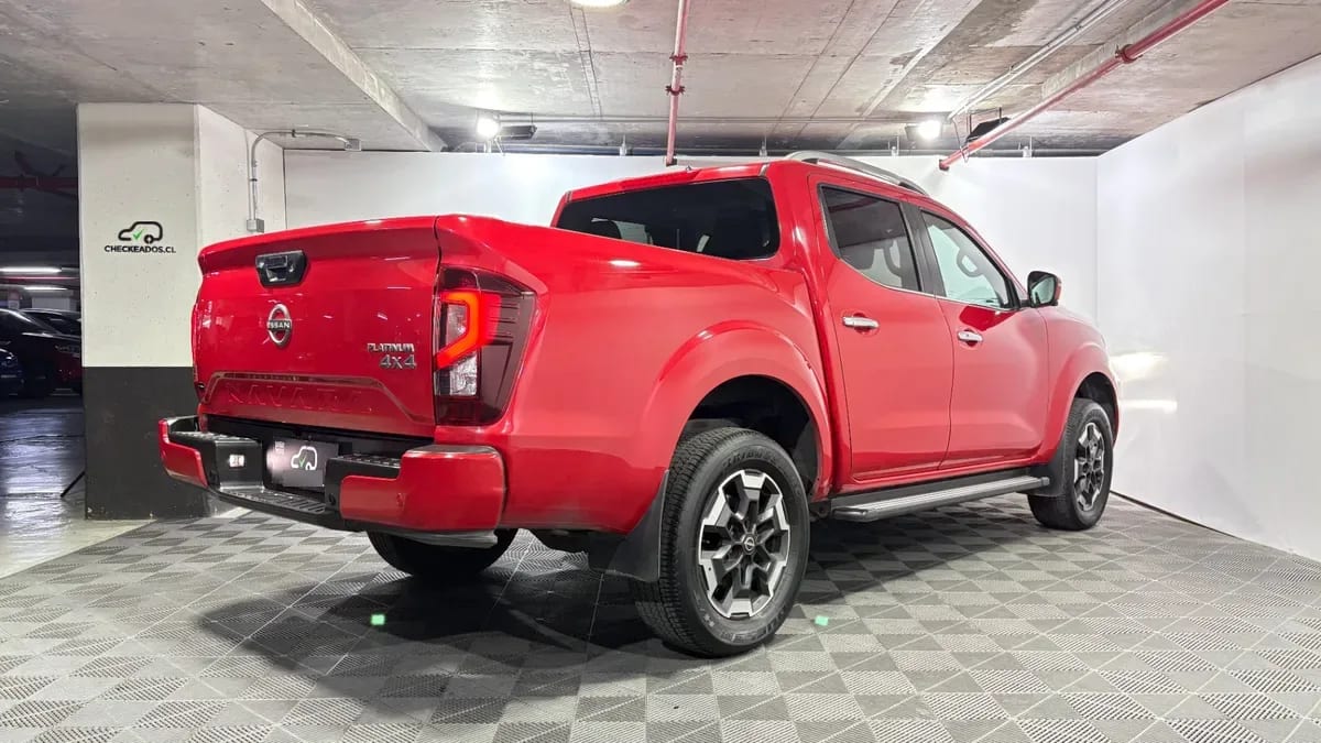 Nissan Navara 2.3 Dc Platinum At 4x4 Diesel año 2023
