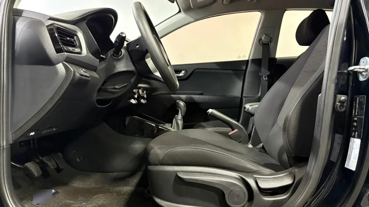 Kia Rio 5 1.4 Ex Full Mt año 2023