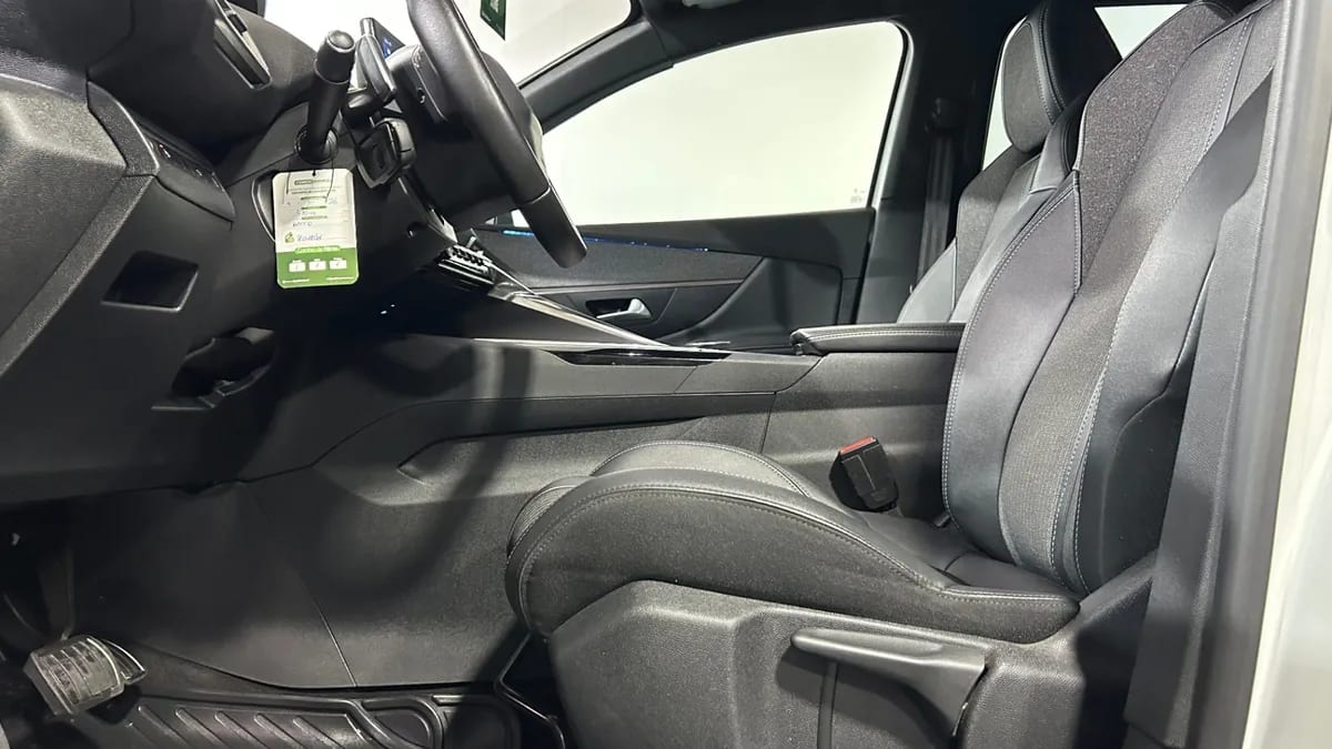 Peugeot 3008 1.5 Allure Pack Bluehdi 130 At Diesel año 2024