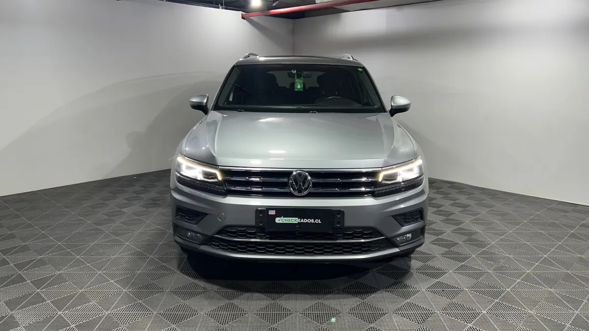 Volkswagen Tiguan 2.0 Tsi Limited At 4x4 año 2020