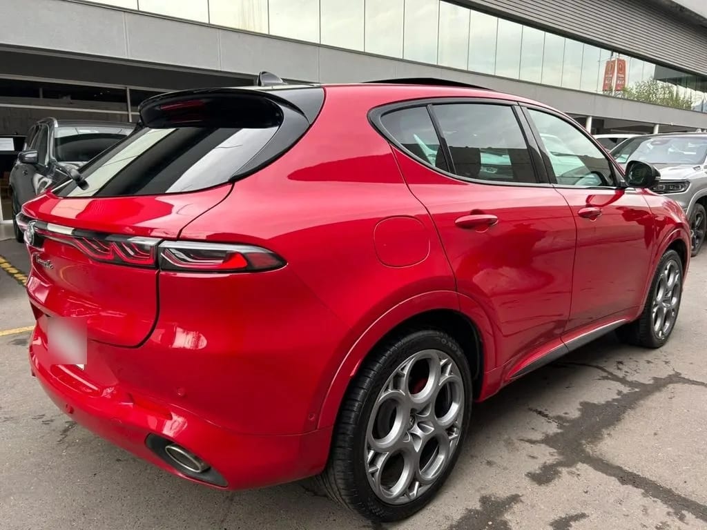 Alfa Romeo Tonale 1.3 Tributo Phev Hybrid 4x4 At 5p año 2025