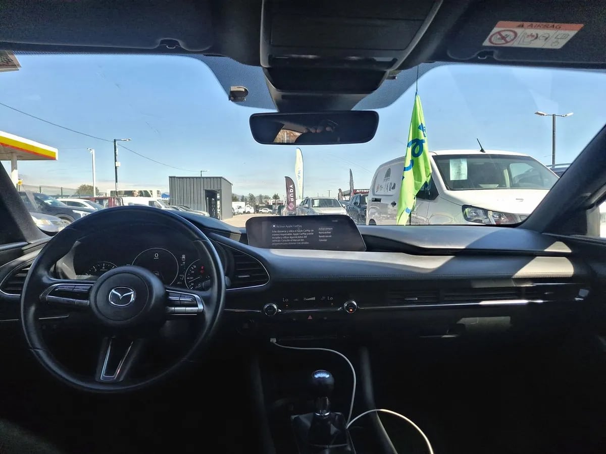 Mazda 3 2.0 V 4x2 Hb 6mt 5p año 2021