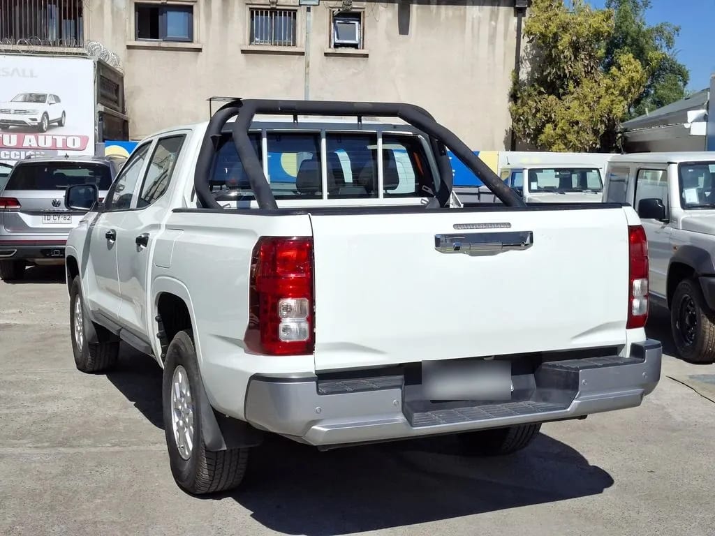 Mitsubishi L200 Katana Xrt 4x4 Mt año 2024