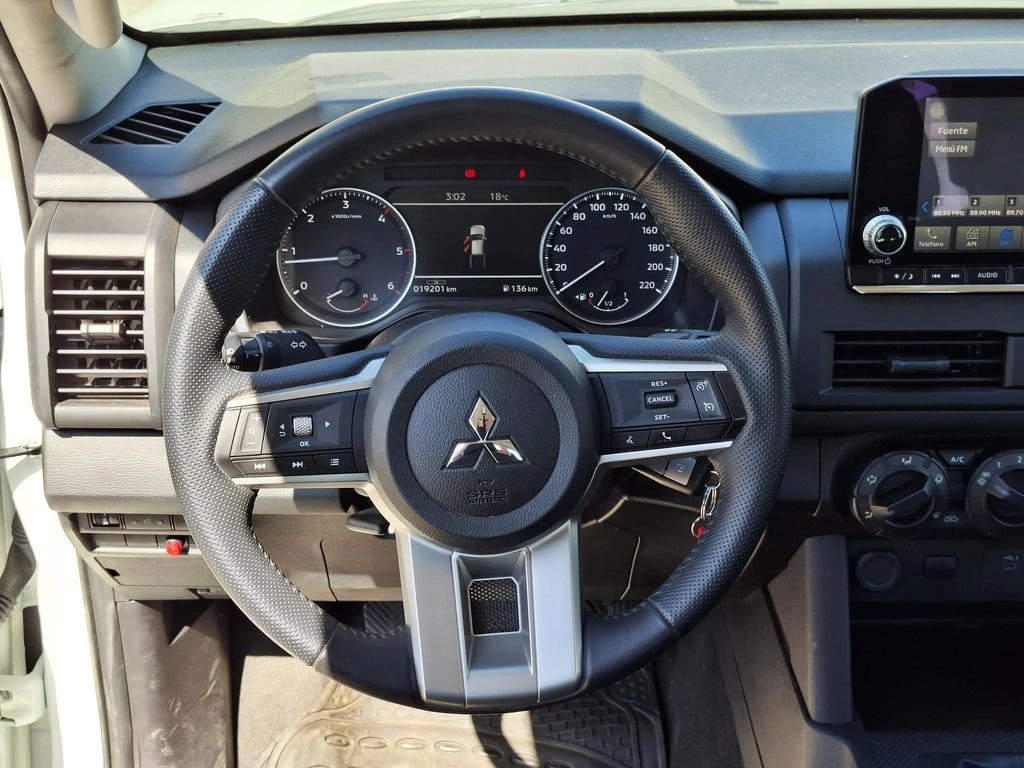 Mitsubishi L200 Katana Xrt 4x4 Mt año 2024