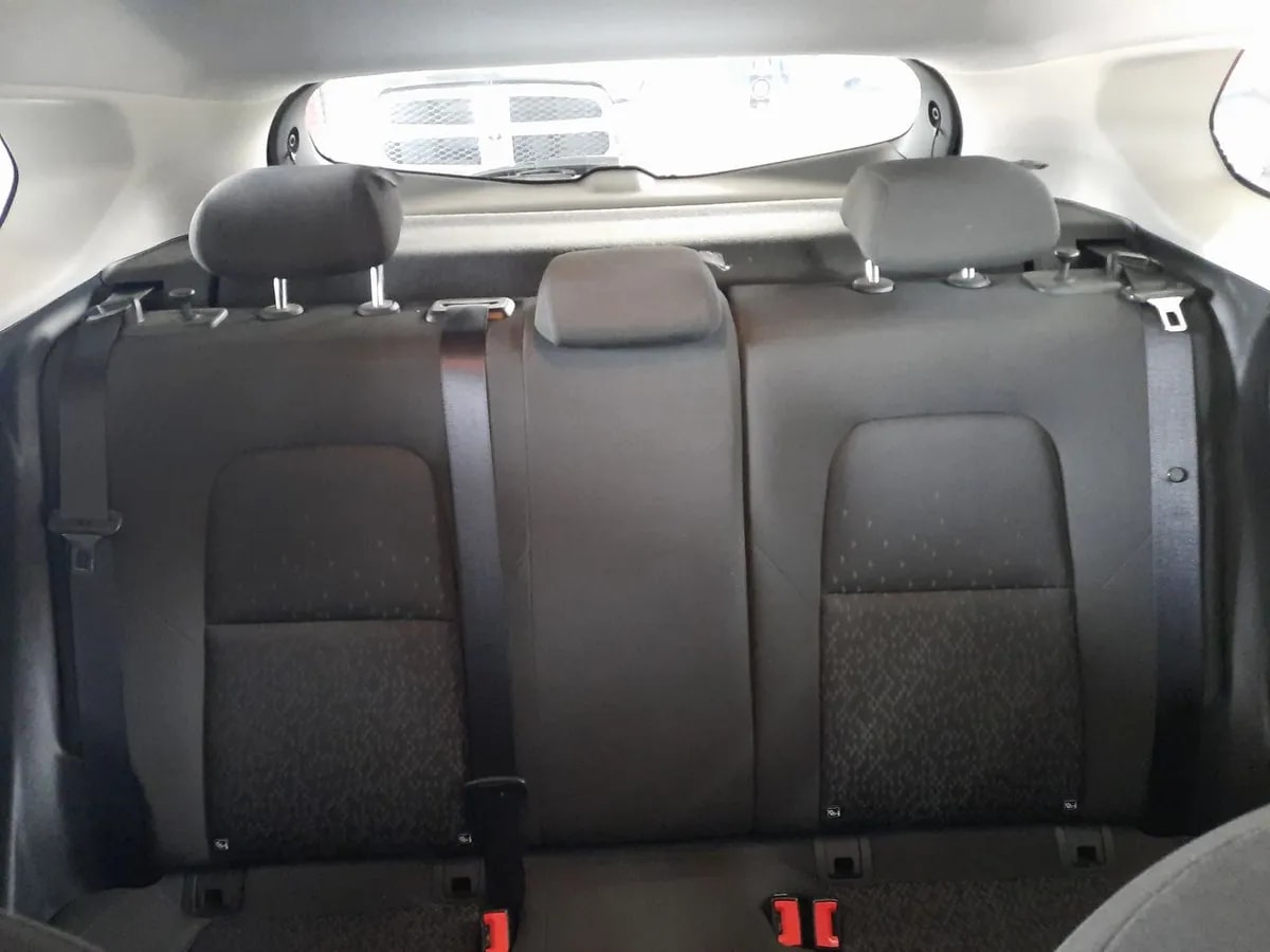 Chevrolet Tracker 1.2t Ls R 4x2 Mt 5p año 2024