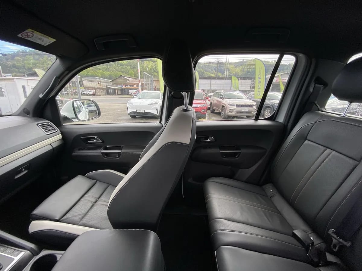 Volkswagen Amarok 3.0 Tdi Highline 4motion Diesel Awd Dob. Cab. At 4p año 2026