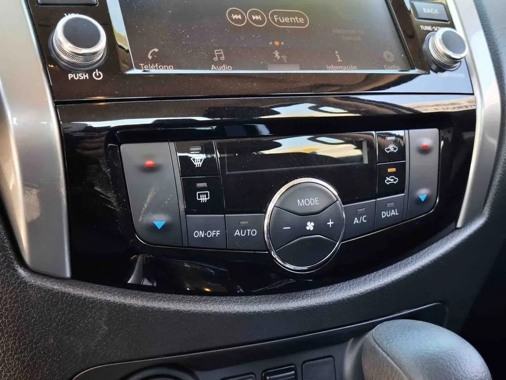 Nissan Navara Xe 4x4 2.3 At año 2023