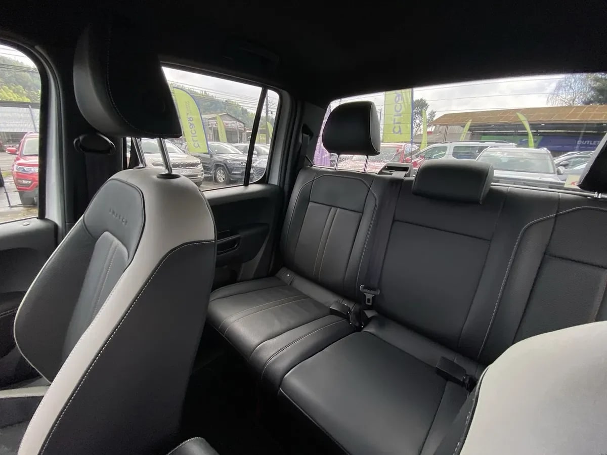 Volkswagen Amarok 3.0 Tdi Highline 4motion Diesel Awd Dob. Cab. At 4p año 2026