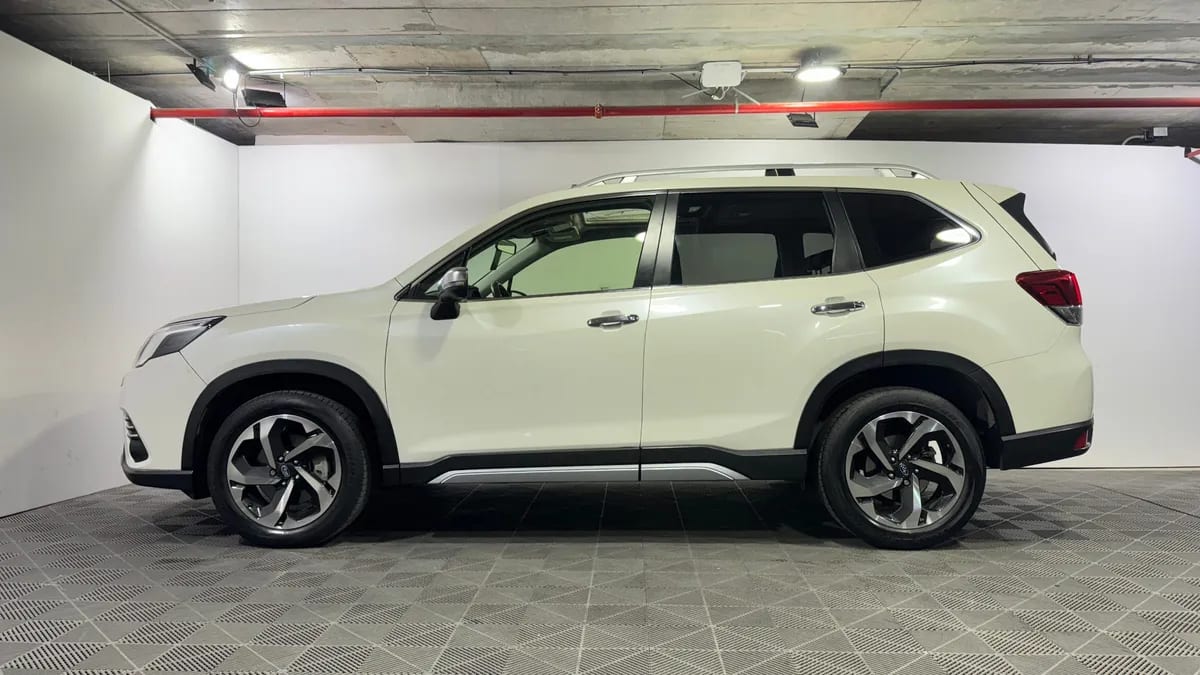 Subaru Forester 2.5 Awd Limited Eyesight Gardx At 4x4 año 2023