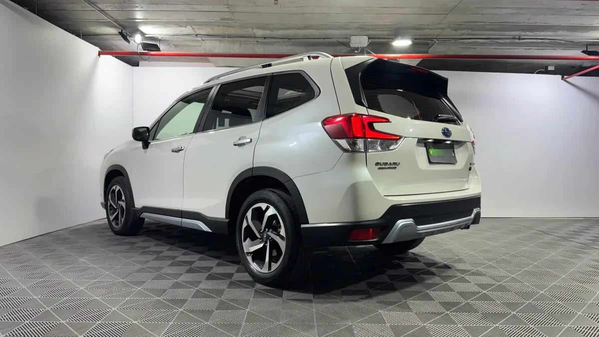Subaru Forester 2.5 Awd Limited Eyesight Gardx At 4x4 año 2023