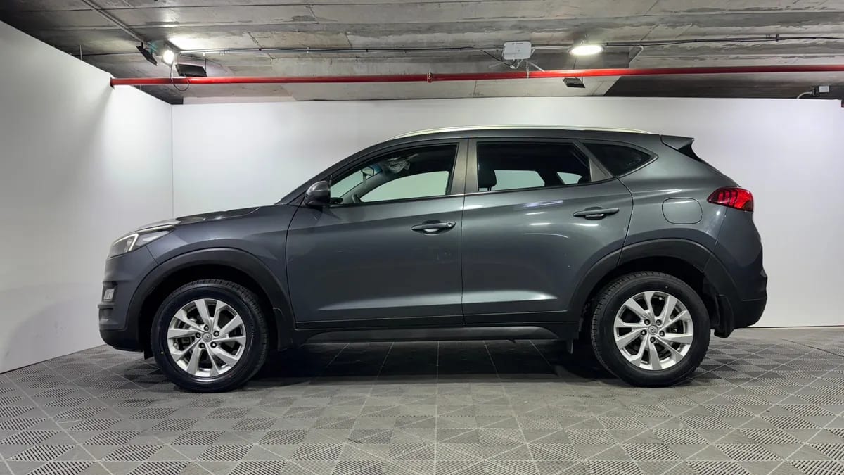 Hyundai Tucson 2.0 Gl 4x2 Mt año 2019