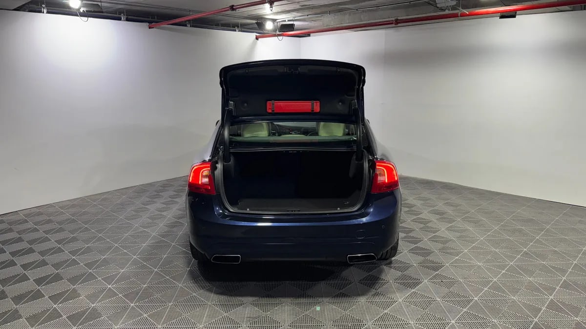 Volvo S60 1.6 D2 Comfort Sv Plus At Diesel año 2018
