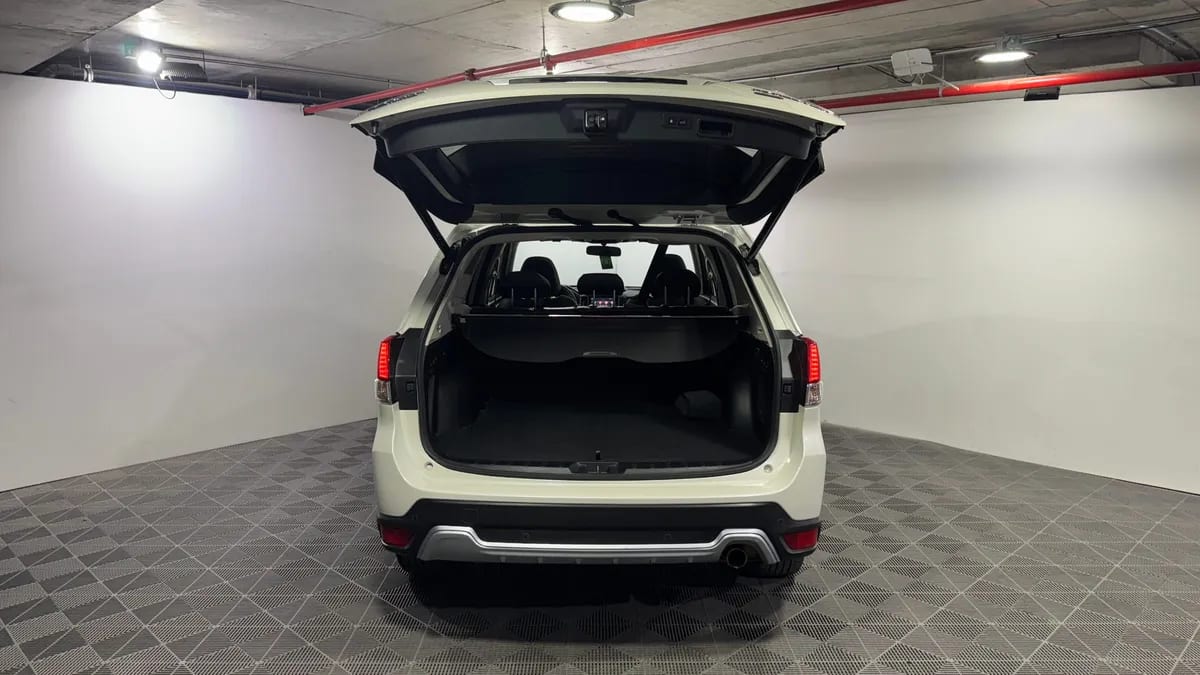 Subaru Forester 2.5 Awd Limited Eyesight Gardx At 4x4 año 2023
