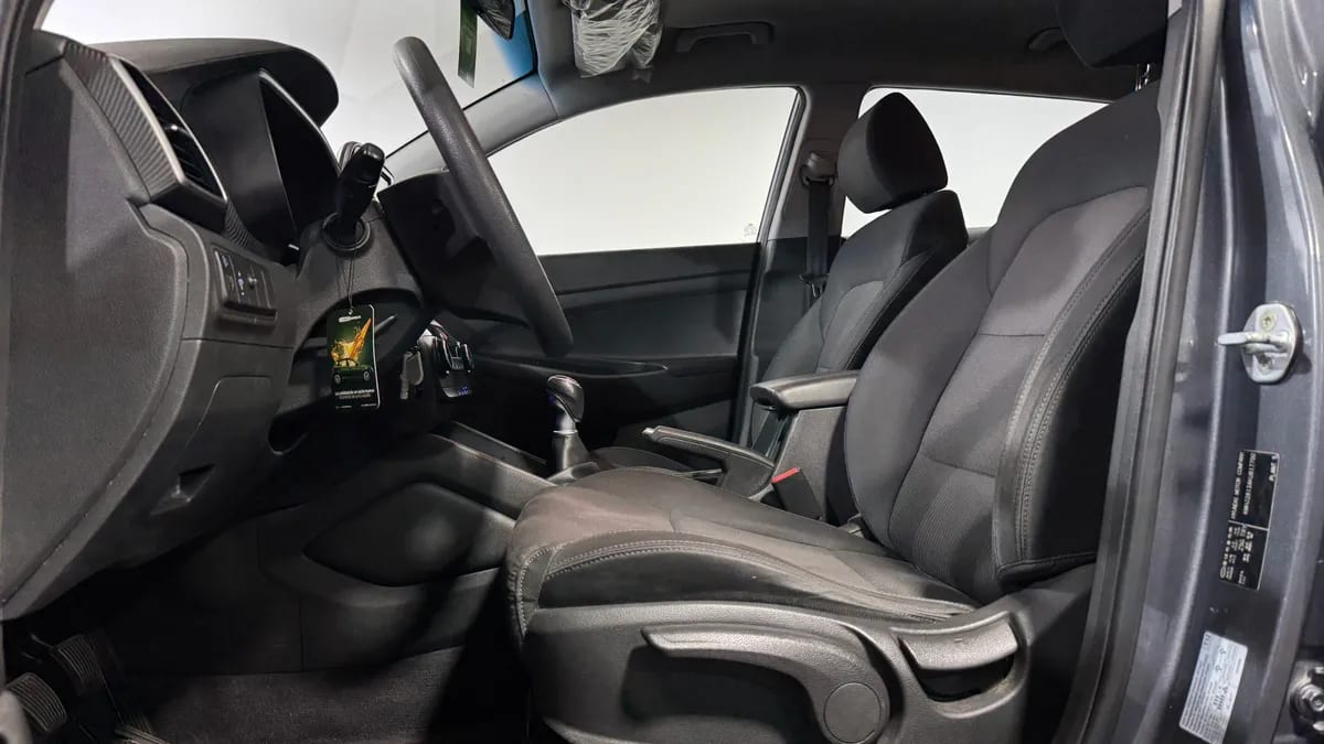 Hyundai Tucson 2.0 Gl 4x2 Mt año 2019