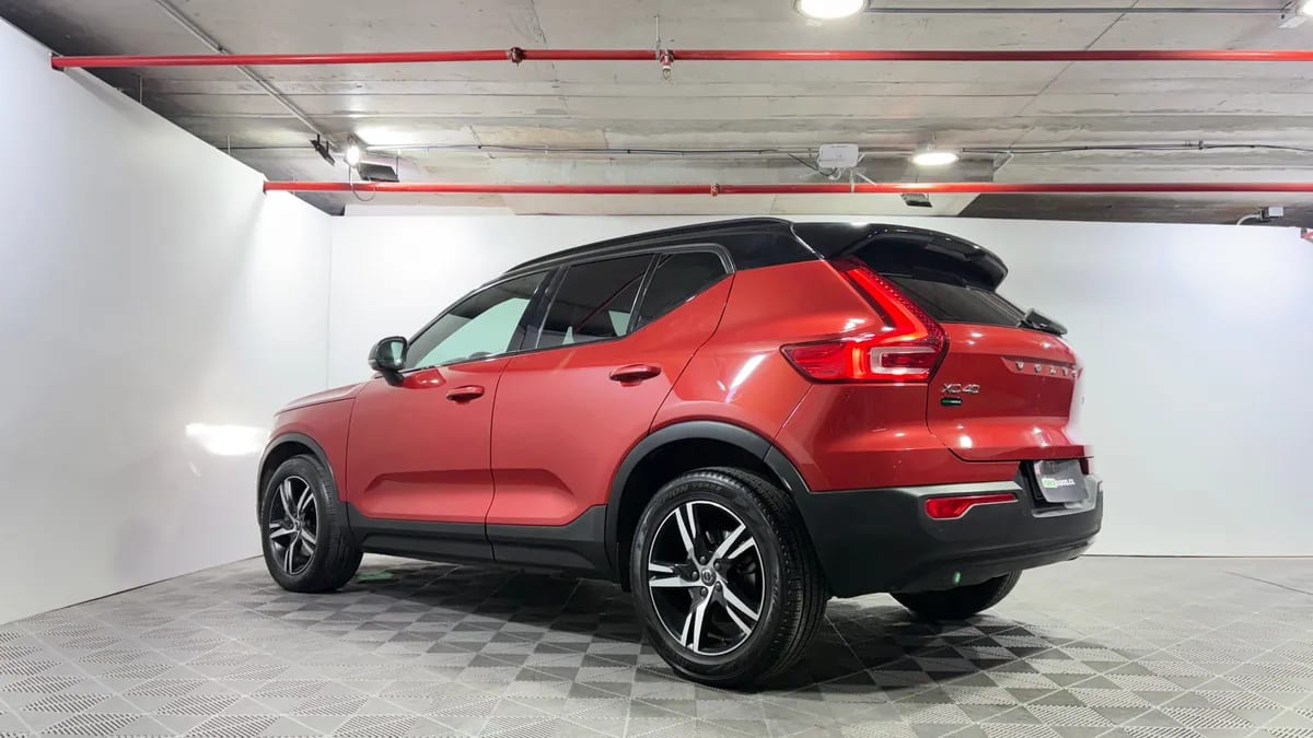 Volvo Xc40 T4 año 2021