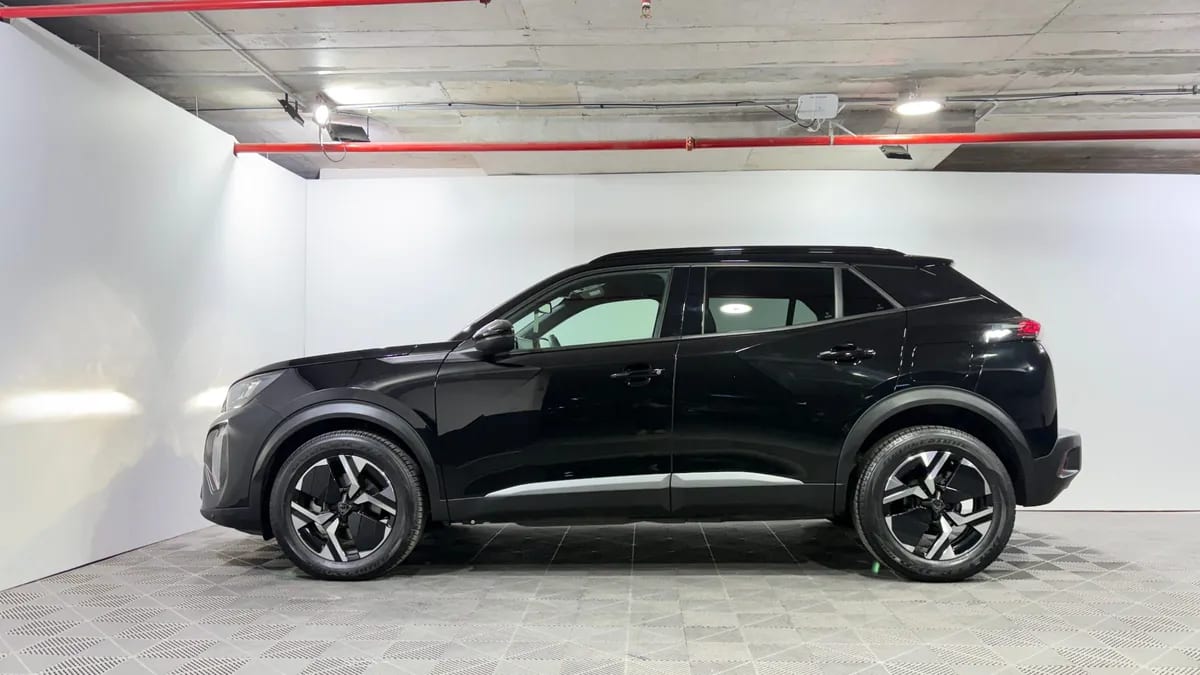 Peugeot 2008 1.2 Style Mhev 136 At Hibrido año 2025