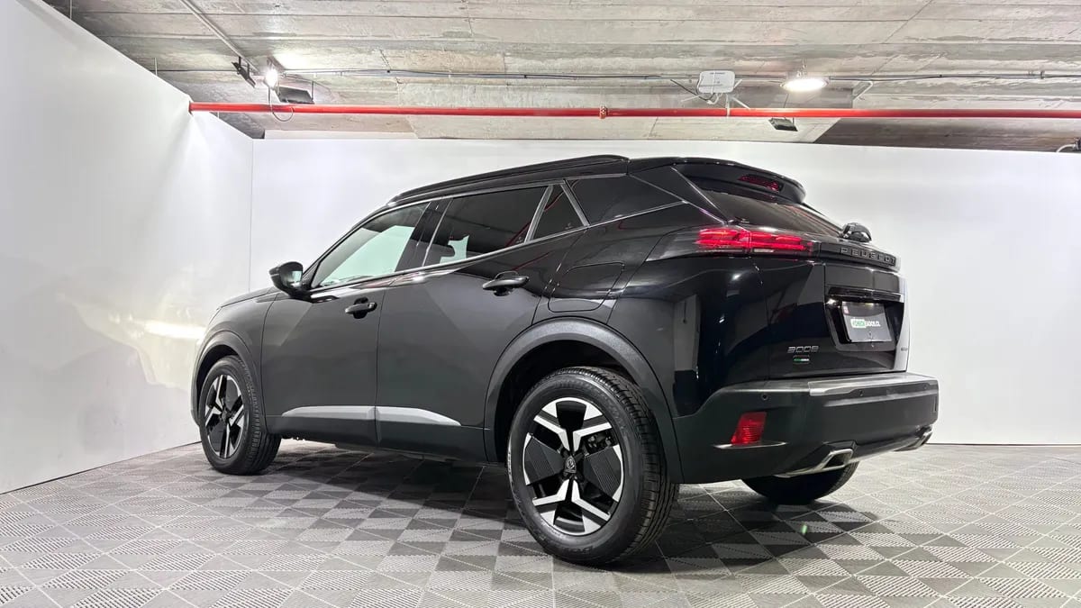 Peugeot 2008 1.2 Style Mhev 136 At Hibrido año 2025