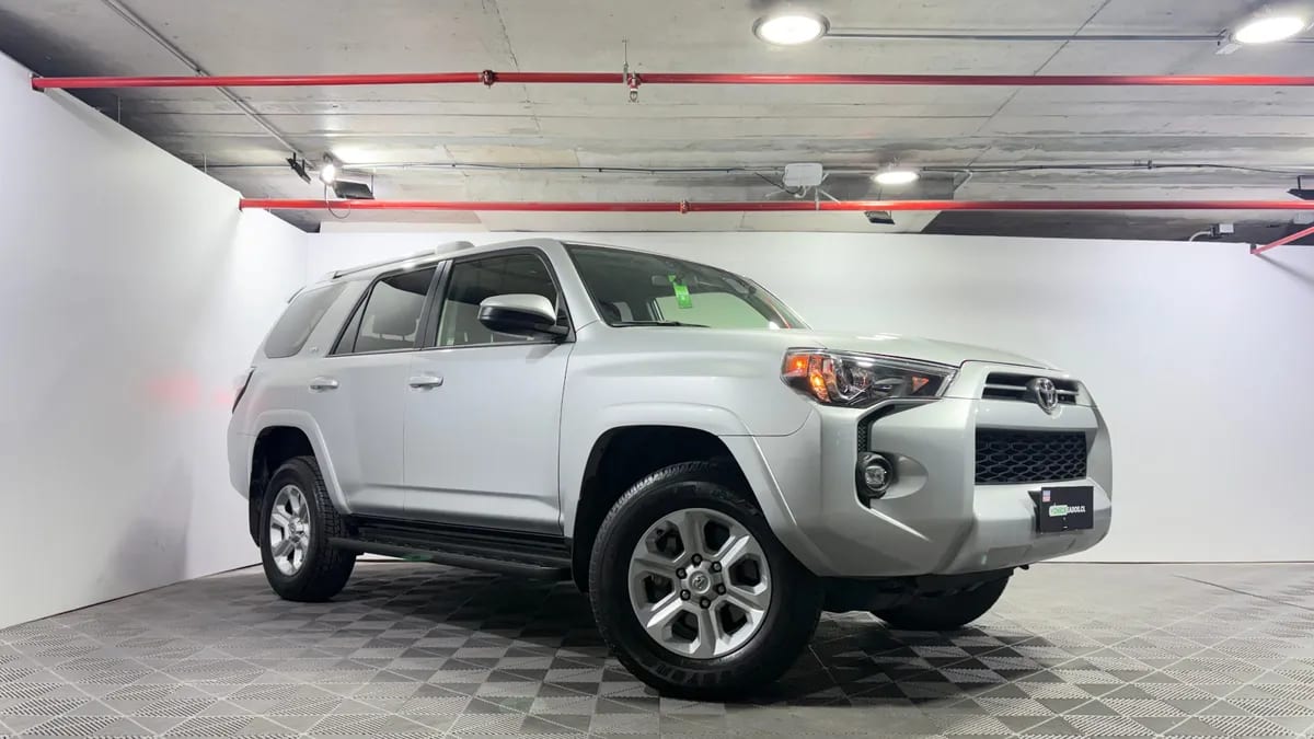 Toyota 4runner 4.0 Sr5 Connected At año 2024