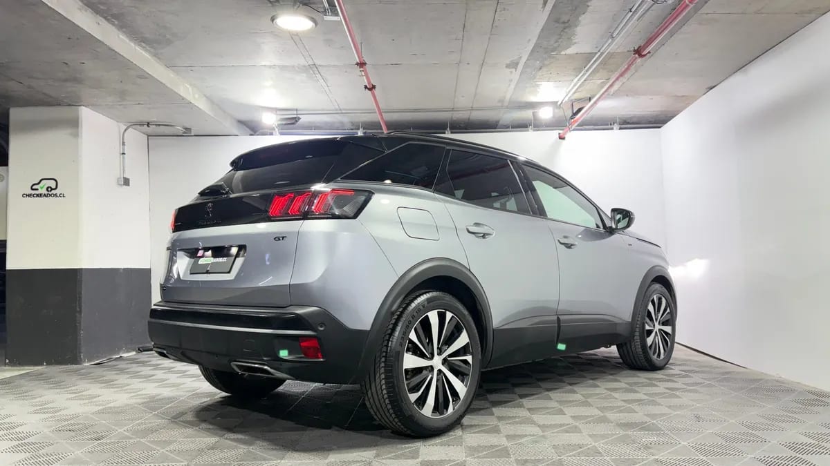 Peugeot 3008 1.6 Gt Black Pack Puretech Eat8 At año 2025
