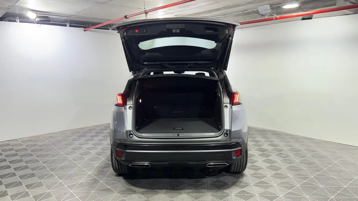 Peugeot 3008 1.6 Gt Black Pack Puretech Eat8 At año 2025