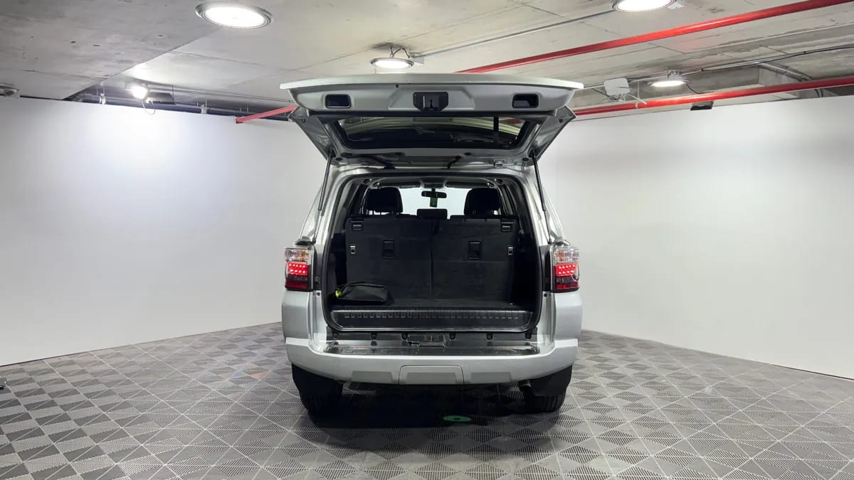 Toyota 4runner 4.0 Sr5 Connected At año 2024