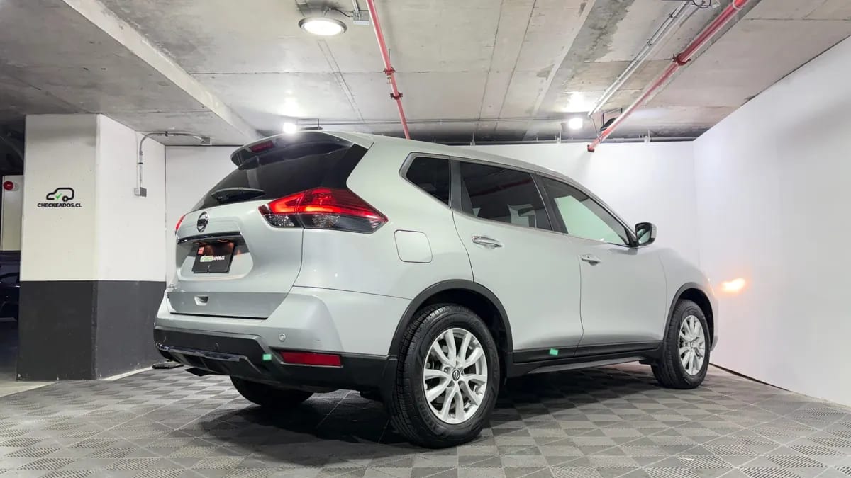 Nissan X-Trail Sense 2.5 At 3row año 2022