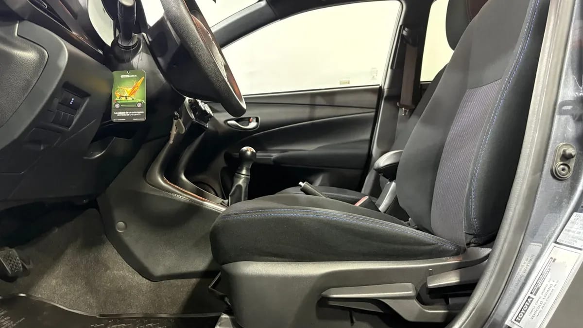 Toyota Yaris 1.5 Sport Mt año 2024