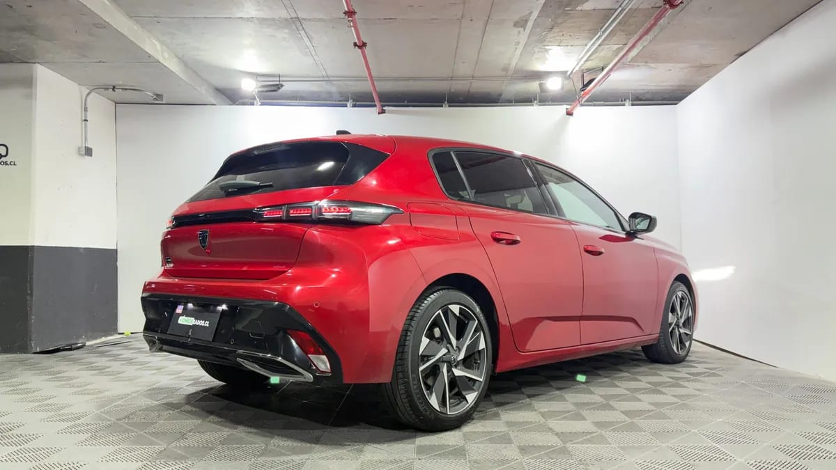Peugeot 308 1.2 Allure Pack Puretech 130hp At año 2023