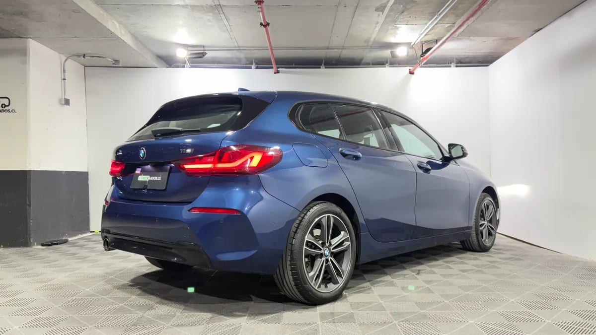BMW 118 1.5 Dinamyc At año 2021