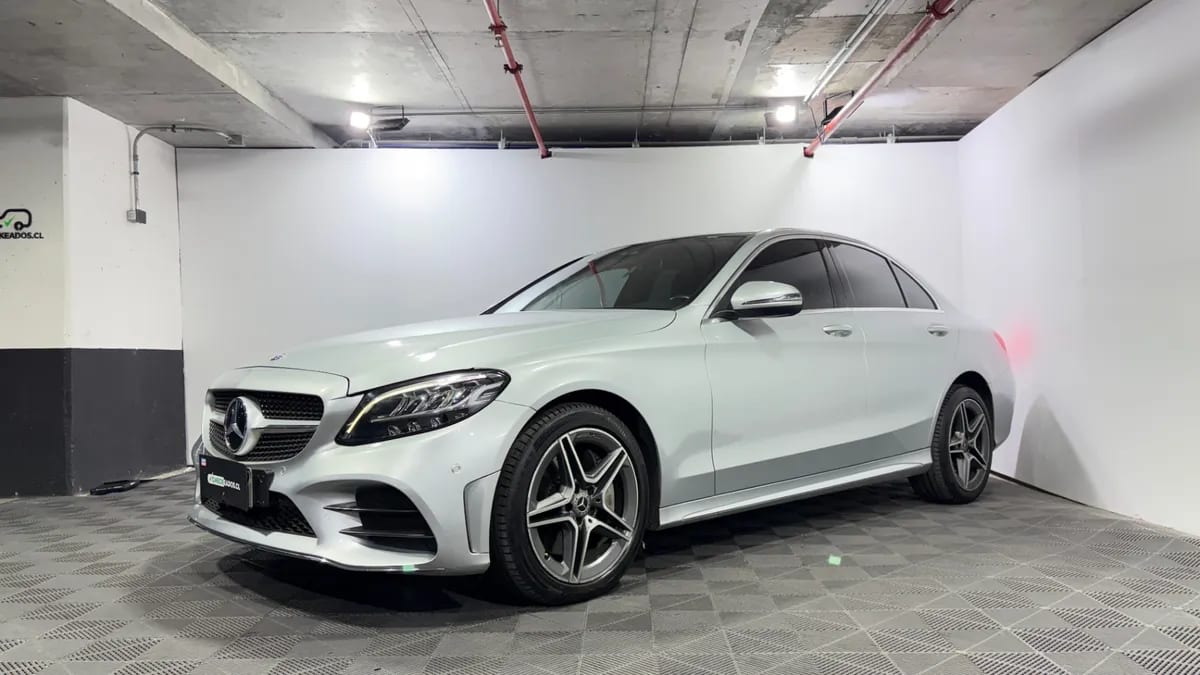 Mercedes-Benz C300 2.0 Fl At año 2019