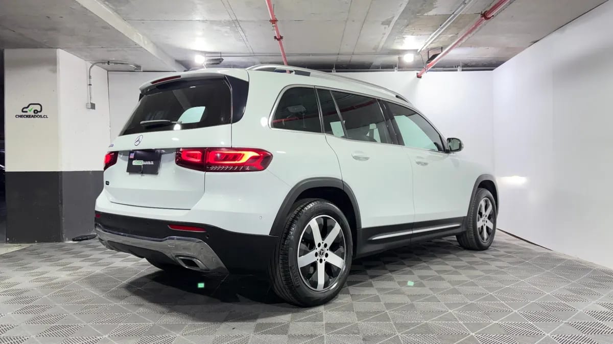 Mercedes-Benz Glb200 1.3 At año 2023